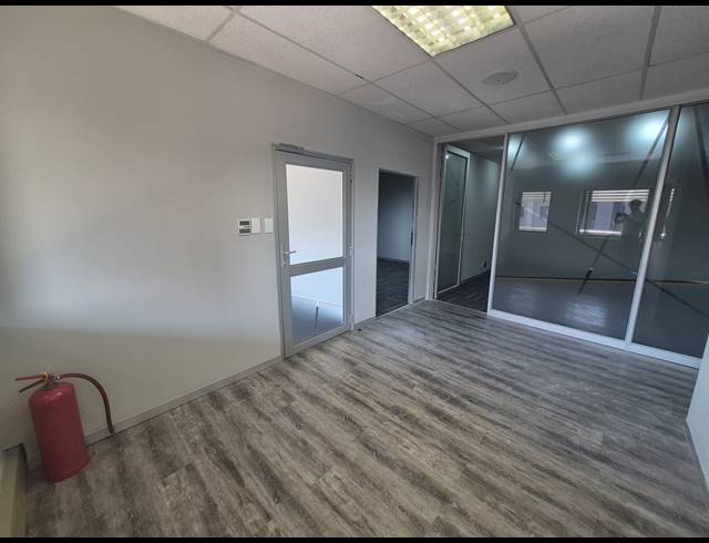 319M² OFFICE TO LET IN WOODMEAD